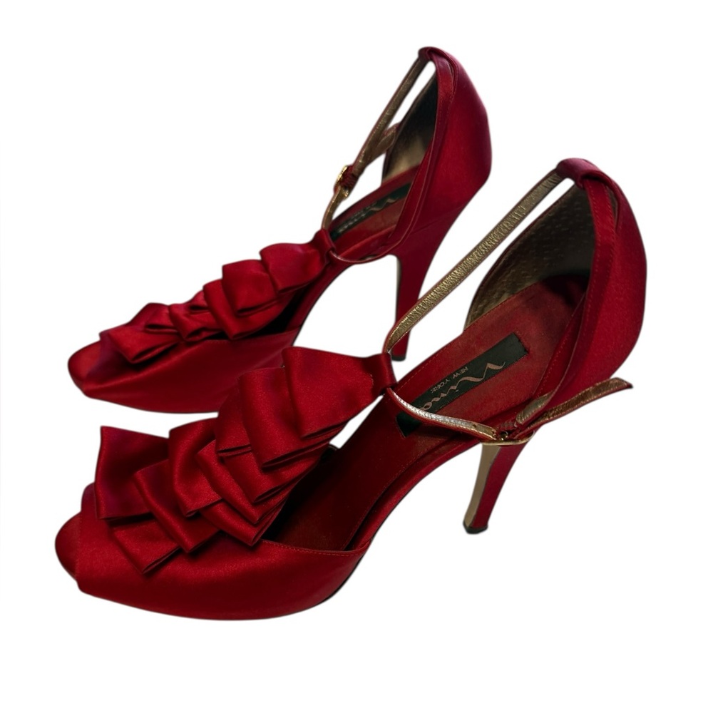 Nina New York Red Satin Ruffle Peep Toe D'Orsay Heels Pumps Size 10M Holiday - Picture 3 of 11